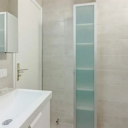 Comodoro Apartament *