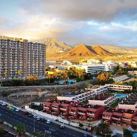 Comodoro Apartament *